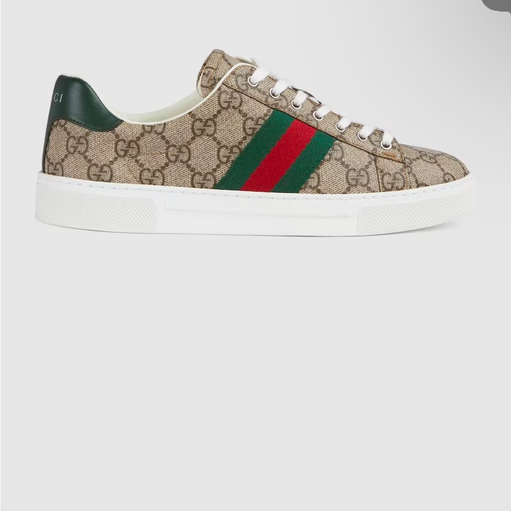 Gucci Beige and Green Sneakers